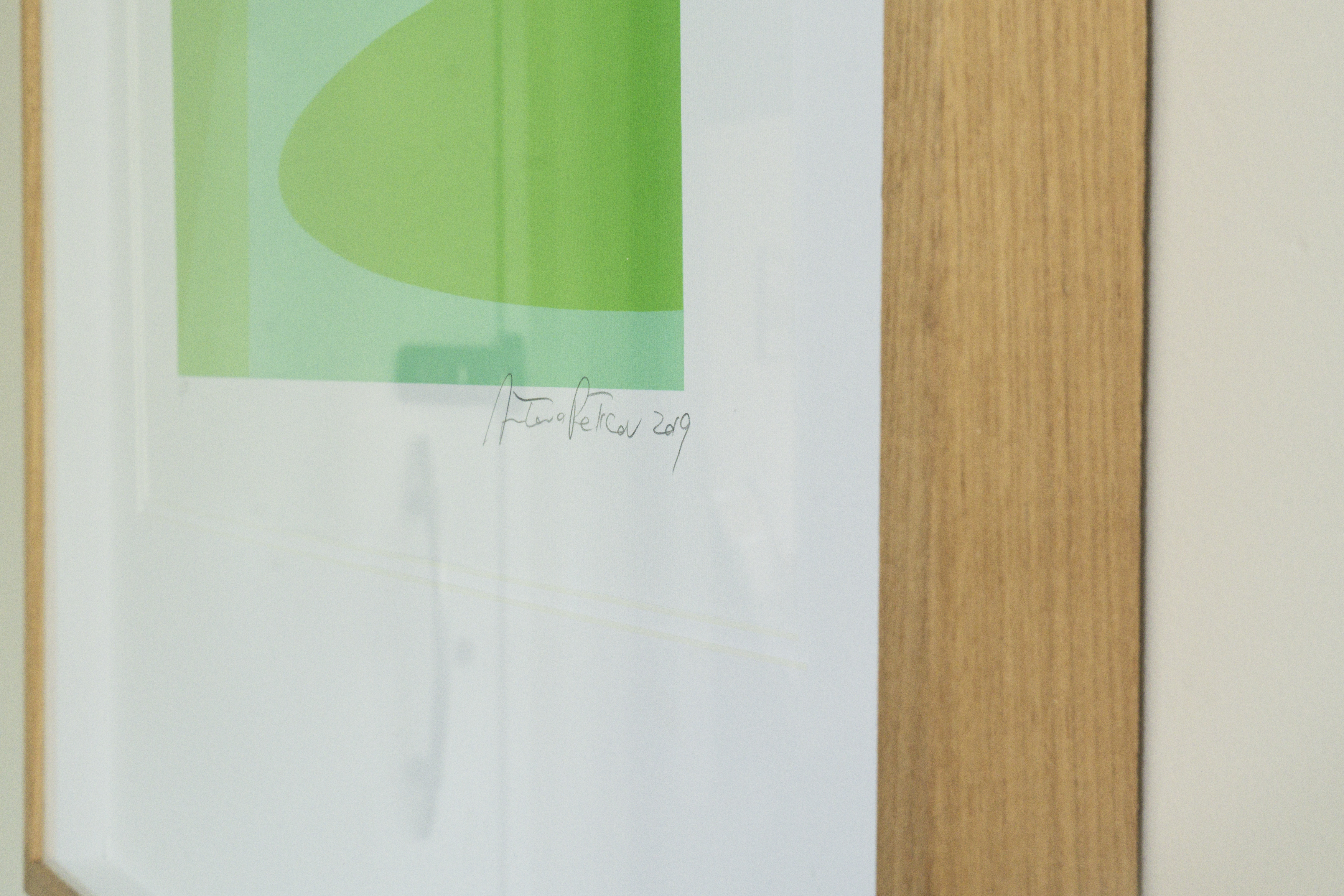 Fotografia mostrando detalhes de um quadro da marca FastFrame.